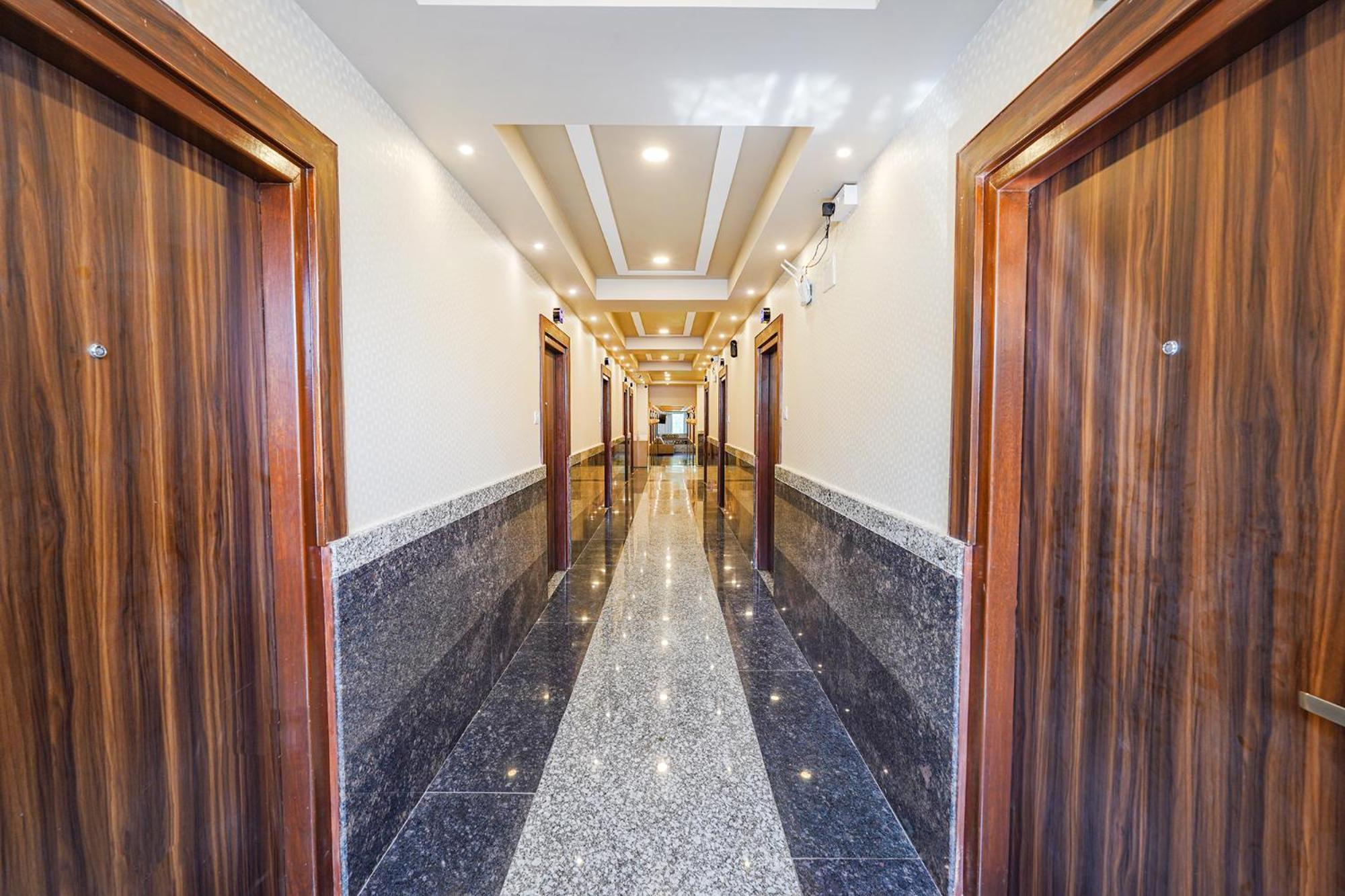 Fabhotel Grand Falcon Bangalore Exterior foto